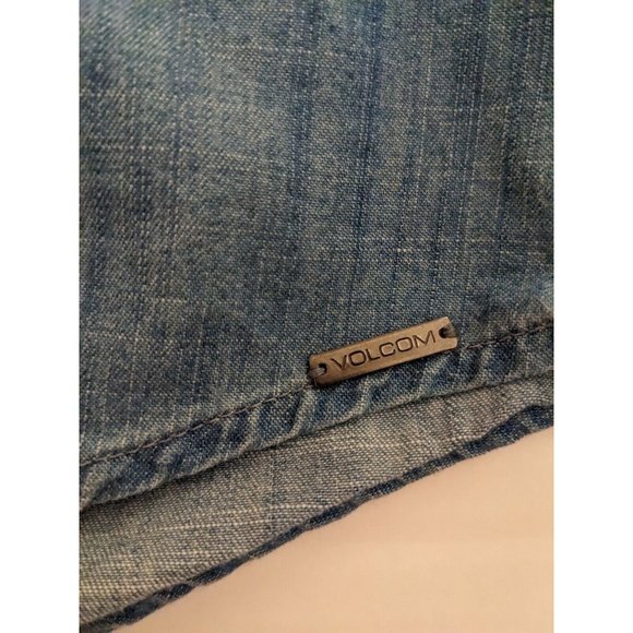 WOMENS VOLCOM AMONG US LONG SLEEVE Denim washed blue button up cotton size M - Picture 3 of 8